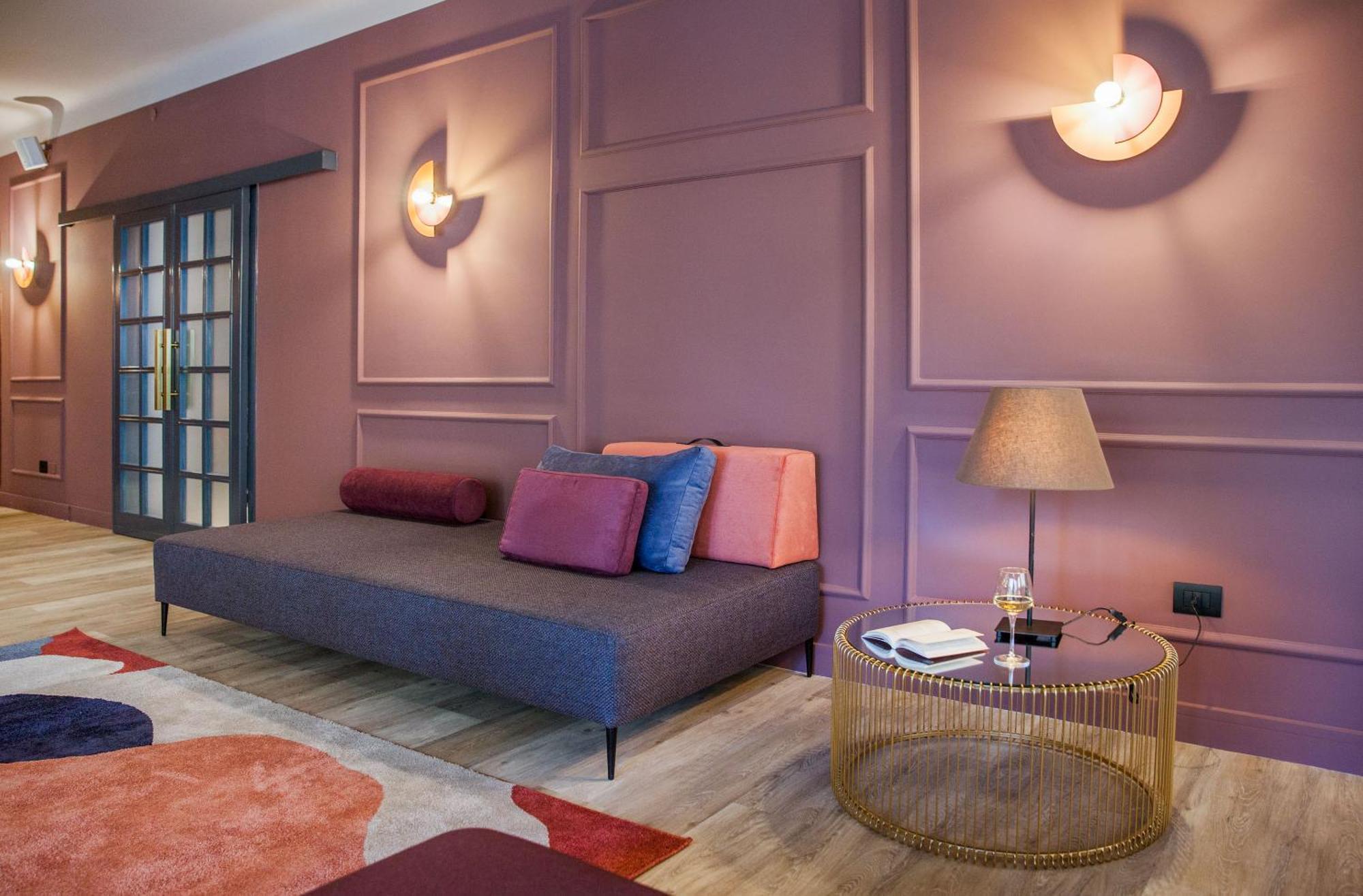 Hotel Bristol Аласио Екстериор снимка